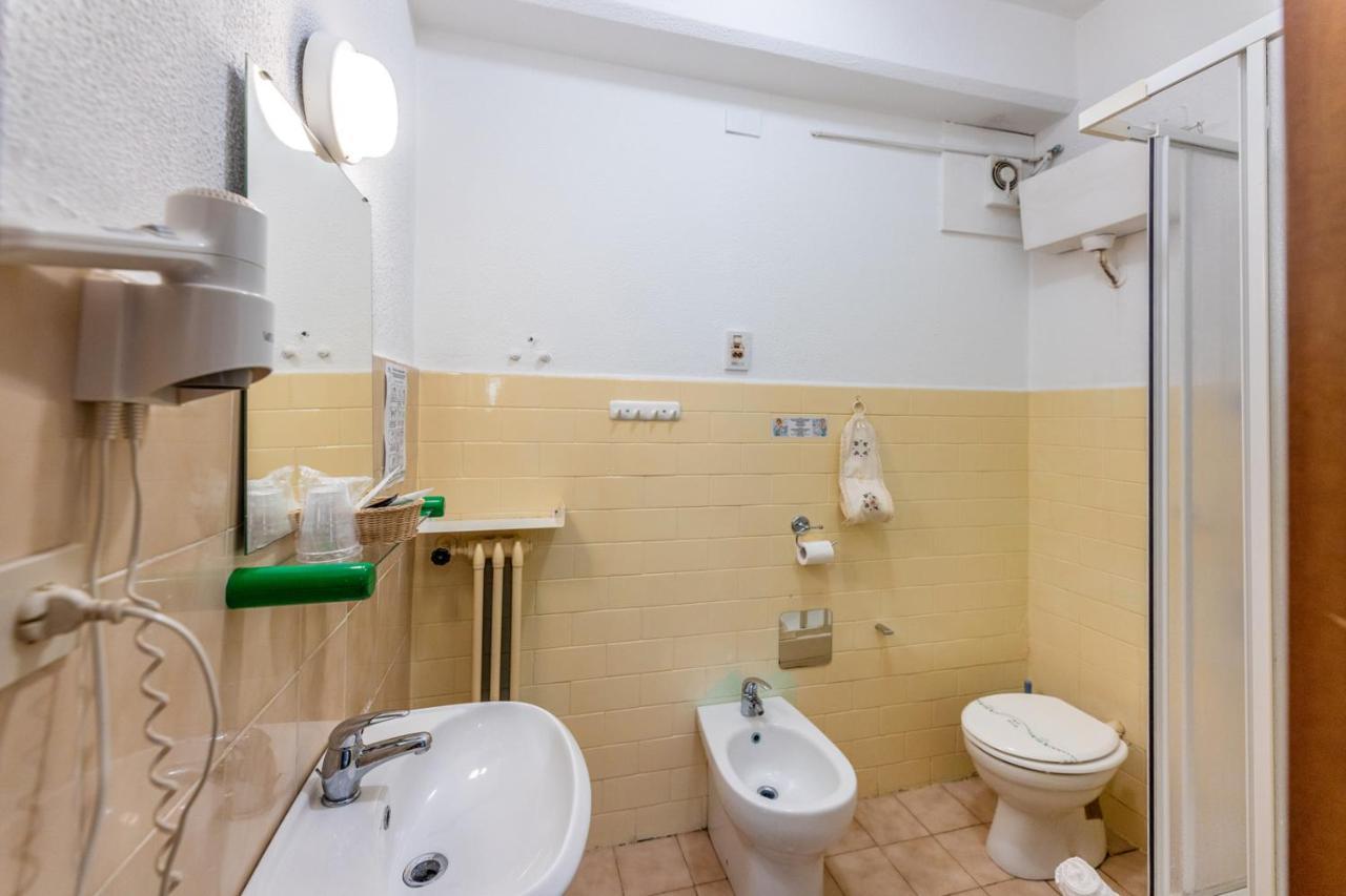 B&B Oasi Finale Ligure Kültér fotó